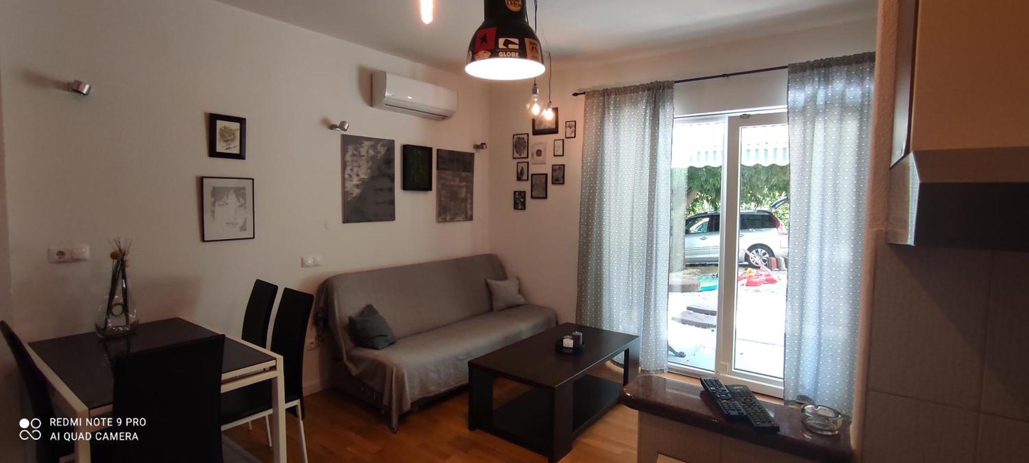 Mala Tonina Apartment Tucepi Bilik gambar