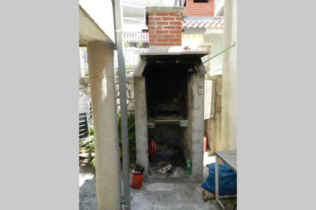 Mala Tonina Apartment Tucepi Luaran gambar
